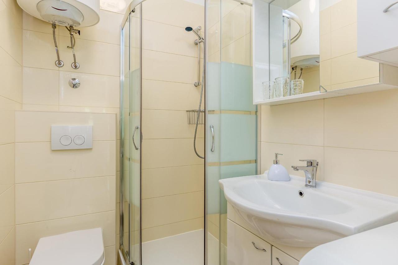 Apartman Vesna Малинска Екстериор снимка